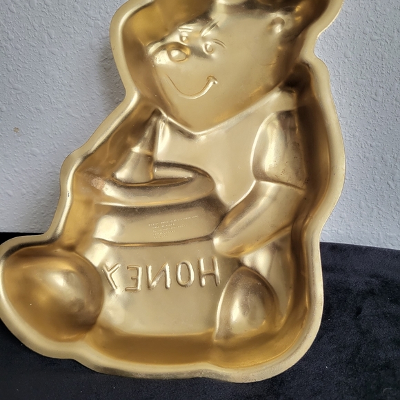 Winnie-the-Pooh Vintage Cake Pan 1976 - Picture 3 of 4